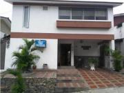 Ceibos alquilo casa amoblada