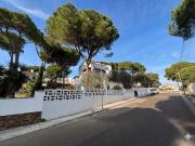 Ceigrup Torrent Api Chalet pareado con jardín y cabaña...