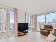 Cendal Crescent, London, 1 Bedroom Flat