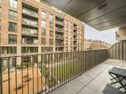 Cendal Crescent, Whitechapel E1, 3 bed flat to rent,...
