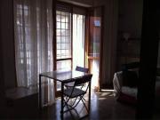 CENTOCELLE AMPIO MONOLOCALE CON TERRAZZO