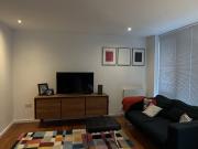Central 1 bedroom modern flat near Old Street