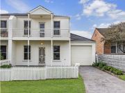 Central 3 Bedroom Home with Sea Views
