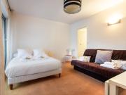 Central and modern studio in the 10th arrondissement of... Central and modern studio in the 10th arrondissement of...