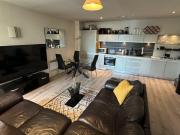 Central and spacious 2 double bed apartment