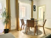 Central avenida close to subway