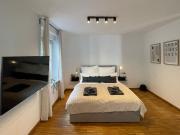Central city studio with parking space, Stuttgart...