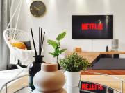 Central & close to the city: Furnished 3 room apartment...