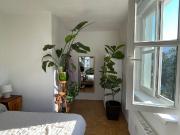 Central, cozy, and stylish top floor apartment in... Central, cozy, and stylish top floor apartment in...