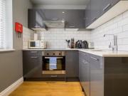 Central, Luxury 1 Bed Flat, Sea Views, Bills Inc