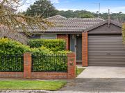 Central – Modern Low Maintenance Brick Veneer Home with...