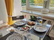 Central, modern, quiet, sunny flat in...