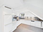 CENTRAL, NATURE CLOSE WITH LARGE KITCHEN