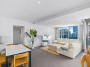 Central of Surfers Paradise Immaculate 20th Floor...