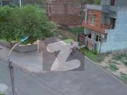 Central Park AA Block 5 Marla Prime Location House...