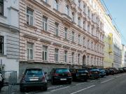 Central & Quiet 2BR w/ backyard, by metro, 1month+,...