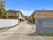 Central & Sun Filled!