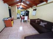 Central y espaciosa casa en Av tres Poniente Maipu