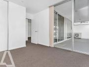 “Centrally Located Apartment next to UniSA”