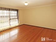 CENTRALLY LOCATED FAMILY HOME WITH BUNGALOW CENTRALLY LOCATED FAMILY HOME WITH BUNGALOW