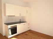 Centrally located single apartment with balcony