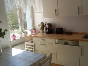 Centrally located, very well maintained 3.5 room...