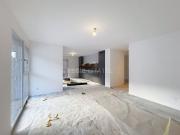 Centre des Paccots Beautiful 2.5 pces new