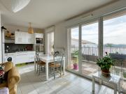 Centre ville Irigny village, appartement type 4 en duplex av