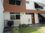 Céntrica Casa con licencia para oficinas Administrativas...