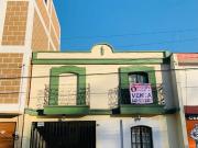Céntrica casa de estilo Colonial