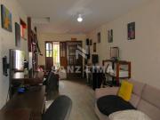 Centro: Agradable casa con centrica ubicacion a 2 calles...