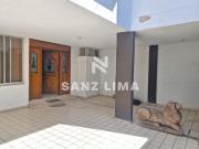 Centro: Amplia casa frente al Colegio México 4...