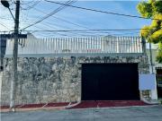 CENTRO DE CANCÚN AMPLIA Y FUNCIONAL CASA