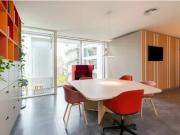 Centro de negocios con espacios y despachos en alquiler