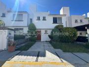 Centro Sur, en renta casa de 3 recamaras amueblada en...