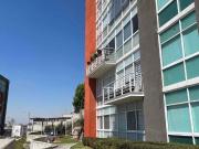 Cerca de outlett, departamento con amenidades y casa club