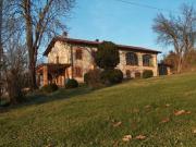 Cereseto vendesi cascina 8 vani 350 Mq