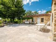 Cereste en Luberon Mas avec vue