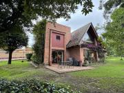 Cerros de Niza Hermosa Casa con Amplios Espacios Verdes