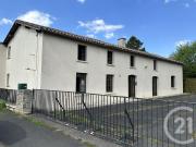 Cette maison ancienne est idéalement située dans le...