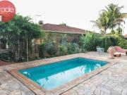 Chácara para Vender de 06 Quartos no Bairro Condomínio...