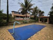 Chácara 720m2 com piscina e 03 quartos 01 suíte em...
