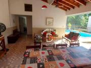 Chácara à venda em Atibaia com 3 dormitórios, 1290 m²...