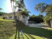 Chácara com 02 dormitórios em condomínio em Mairinque