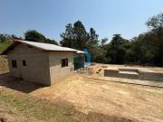 Chácara com 02 dormitórios em fase de acabamento em...