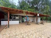 Chácara com 04 dormitórios em condomínio