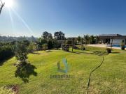 Chácara com 04 suítes em condomínio em Mairinque