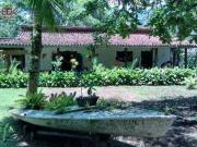 Chácara com 2 dormitórios à venda, 2390 m² por R$...