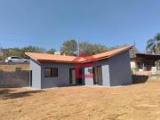 Chácara com 2 dormitórios à venda, 900 m² por R$...