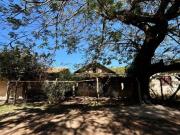 Chácara com 3 dormitórios à venda, 1100 m² por R$...